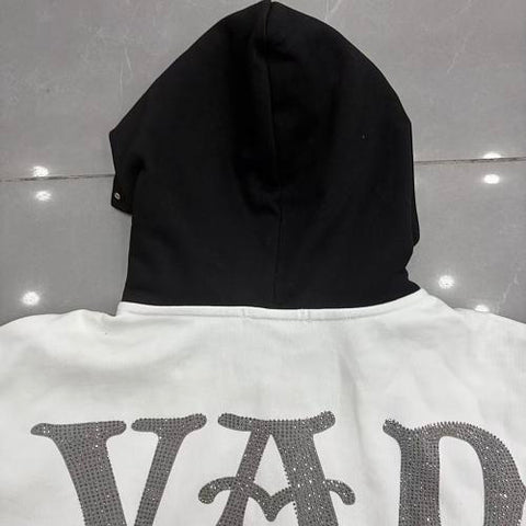 VARE All Day Streetwear Vintage Graphic Zip-Up Hoodie