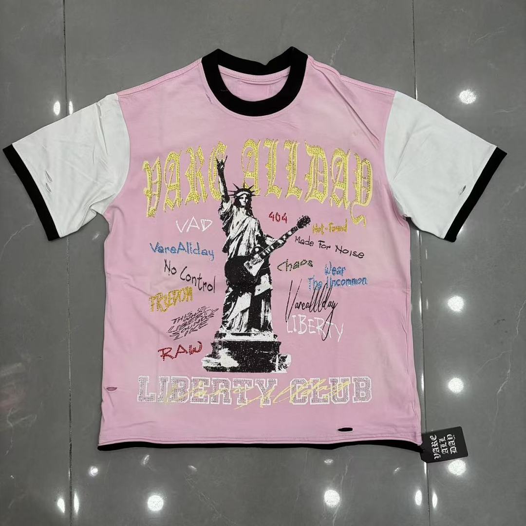 Vintage Liberty Graphic Tee – Pink Streetwear Short Sleeve T-Shirt