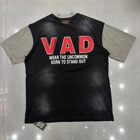 VARE All Day Graphic Contrast T-Shirt – Vintage Streetwear Oversized Tee