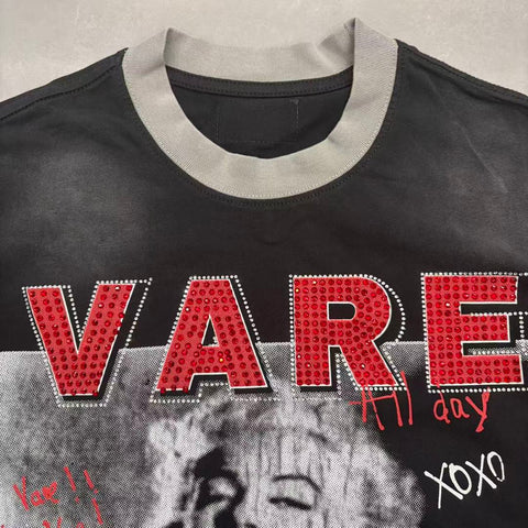 VARE All Day Graphic Contrast T-Shirt – Vintage Streetwear Oversized Tee