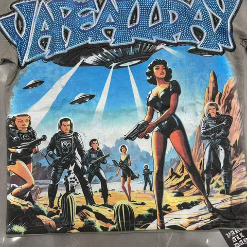 Vintage UFO Space Graphic T-Shirt – Y2K Alien Streetwear Tee