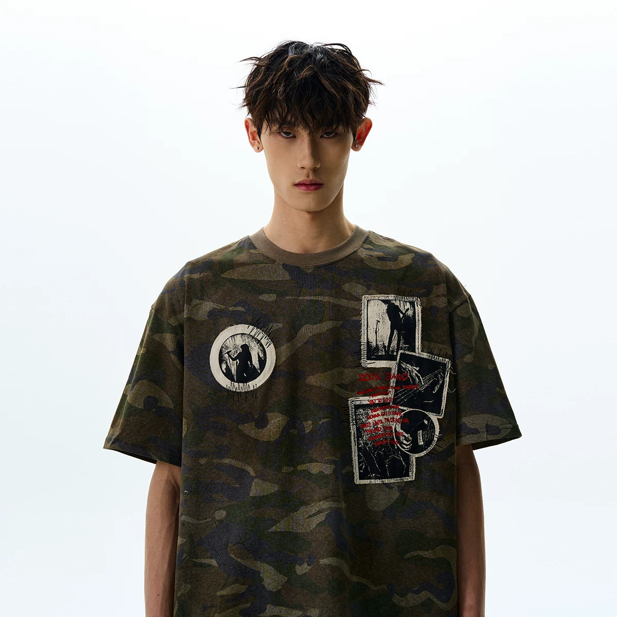 A PUEE American retro vintage made with old patches, embroidered short sleeved T-shirt, vintage style camouflage, cool and trendy top