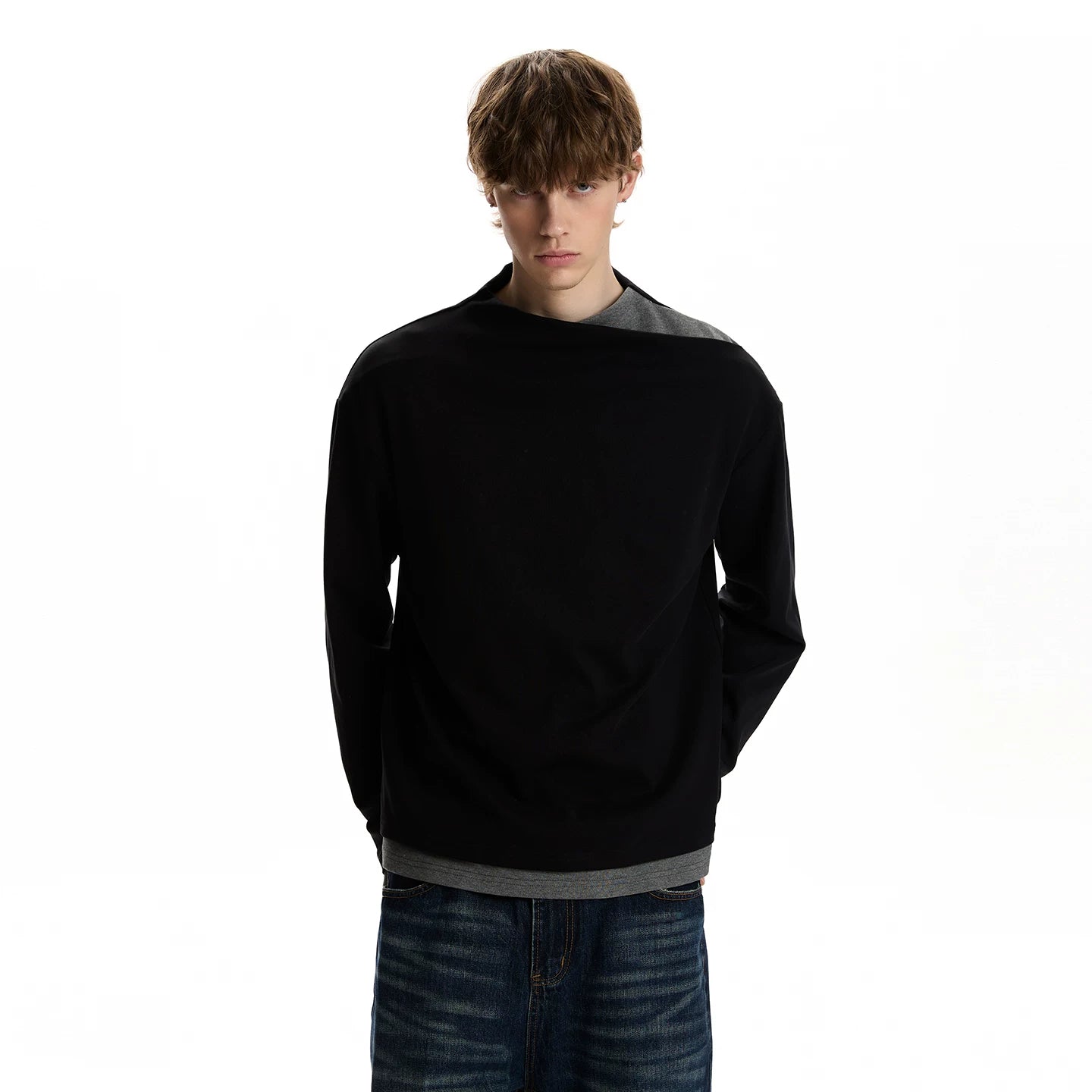A PUEE high-end fake two-piece spliced long sleeved T-shirt clean fit layered design sense short and stylish top