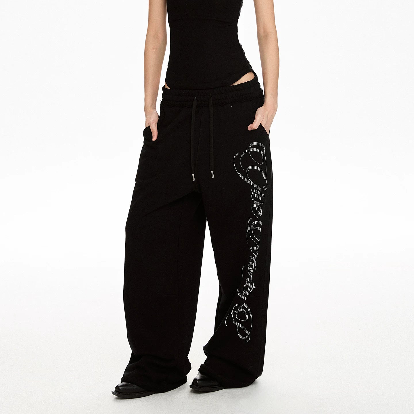 A PUEE American retro letter hot diamond drawstring sweatpants for men and women, casual loose sports, street dance, cool casual pants