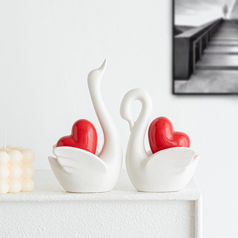Isla Swan Heart Figurines