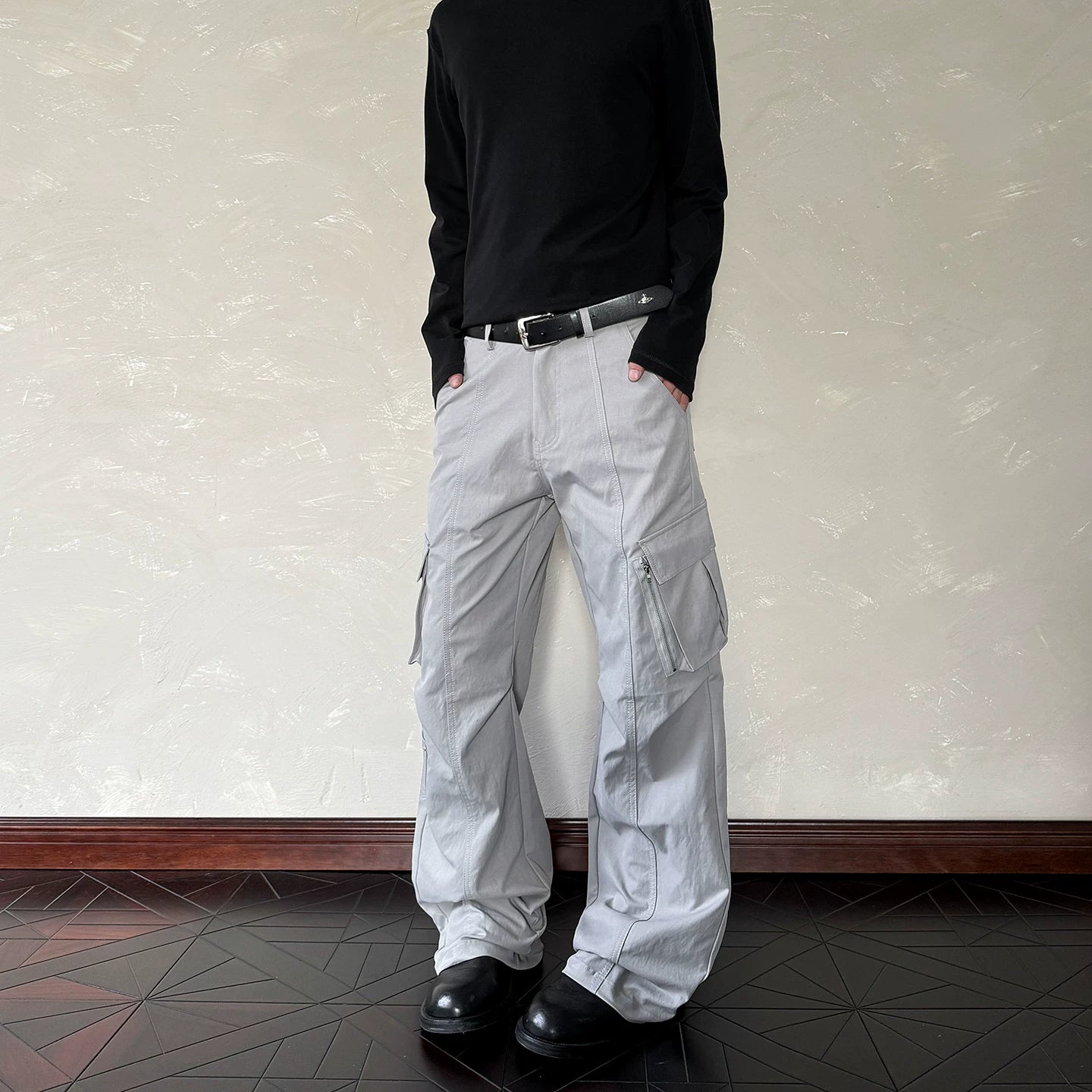 A PUEE American retro functional style multi pocket work pants for men and women, Vibe style straight tube slightly flared slim pants