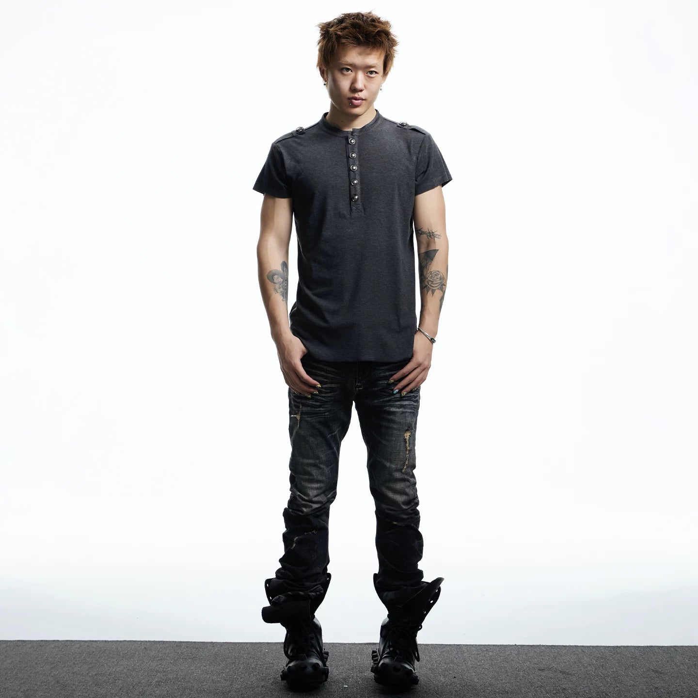 DND4DES American retro Henry collar short sleeved T-shirt court style metal buckle design top