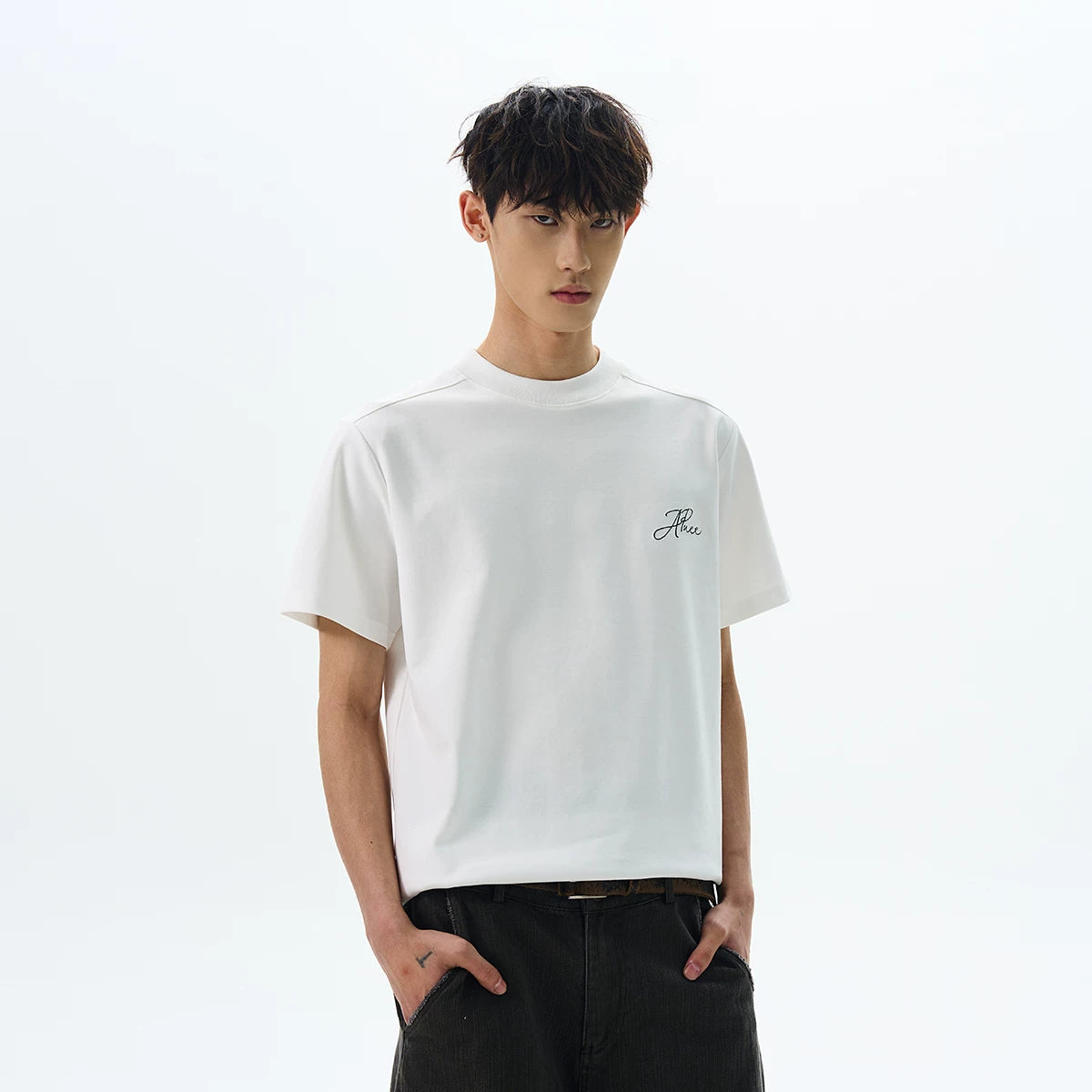 A PUEE original American retro cleanfit front shoulder basic short sleeved T-shirt with a high-end feel and versatile short top