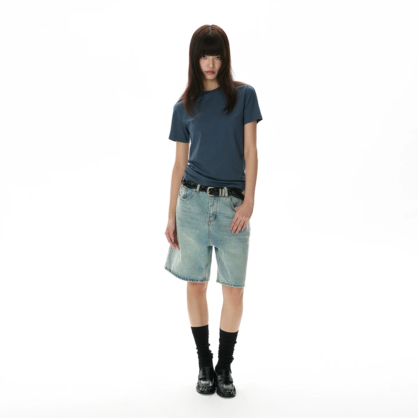 A PUEE summer vintage distressed washed light blue denim shorts for women with a lazy feeling, loose and versatile commuting cropped pants