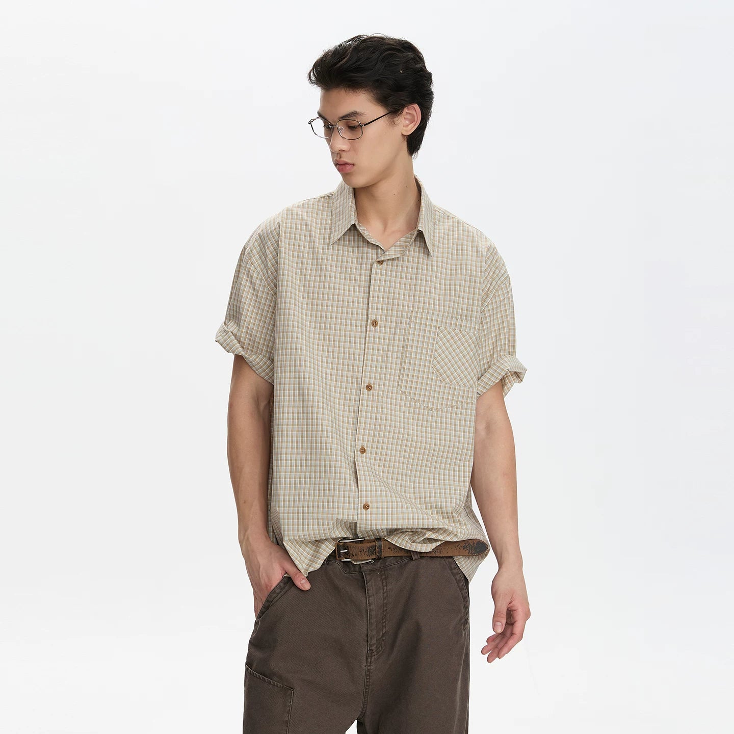 A PUEE American retro old money classic plaid short sleeved shirt for men and women clean fit loose commuting top summer
