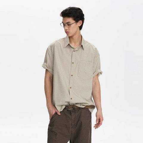 A PUEE American retro old money classic plaid short sleeved shirt for men and women clean fit loose commuting top summer