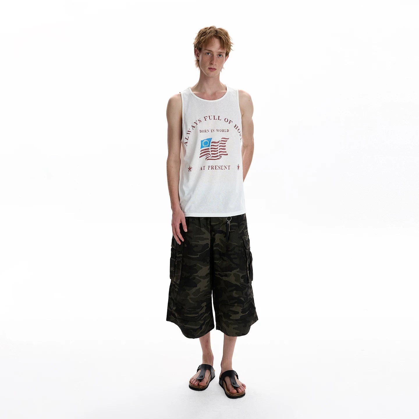 A PUEE retro American multi pocket camouflage workwear cropped pants with wide legs for men and women, loose and cool casual shorts for summer