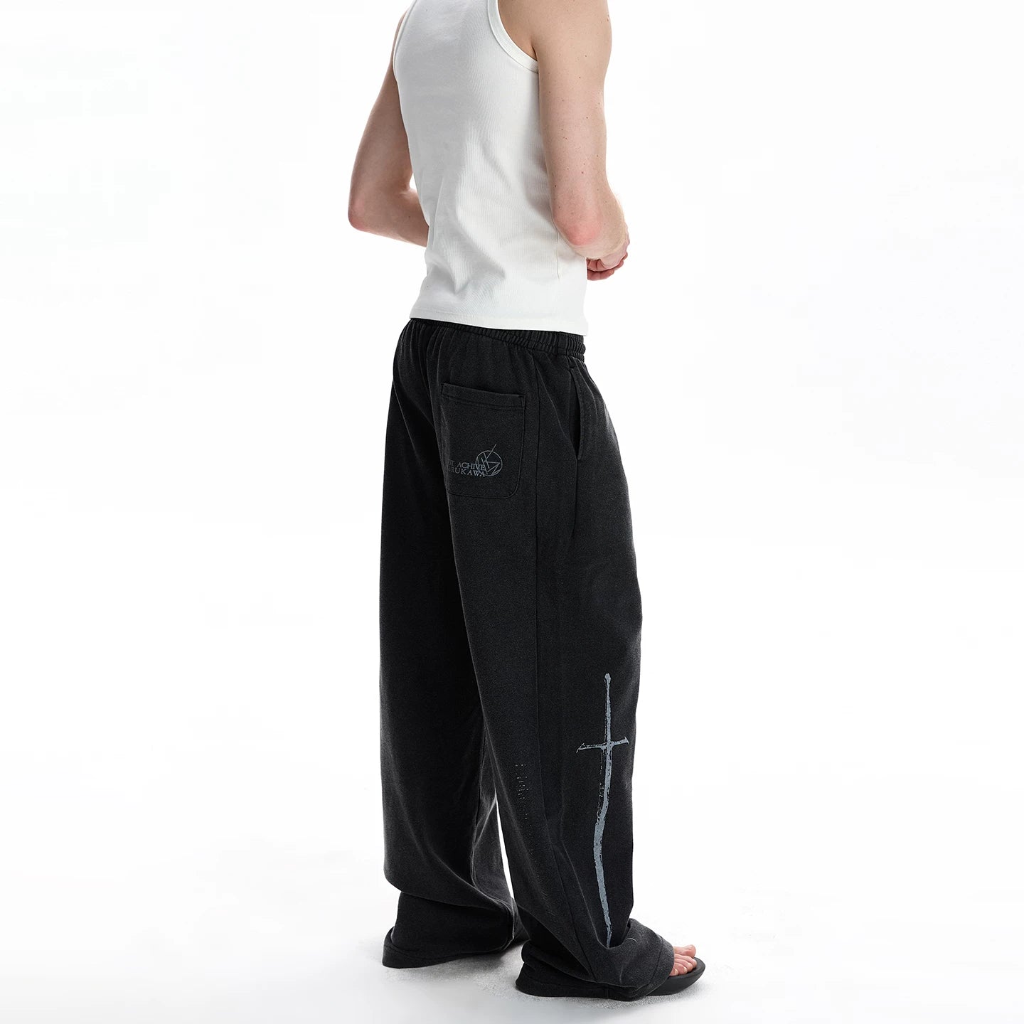 A PUEE American retro washed vintage printed casual bathroom pants for couples, stylish and loose straight leg floor length pants