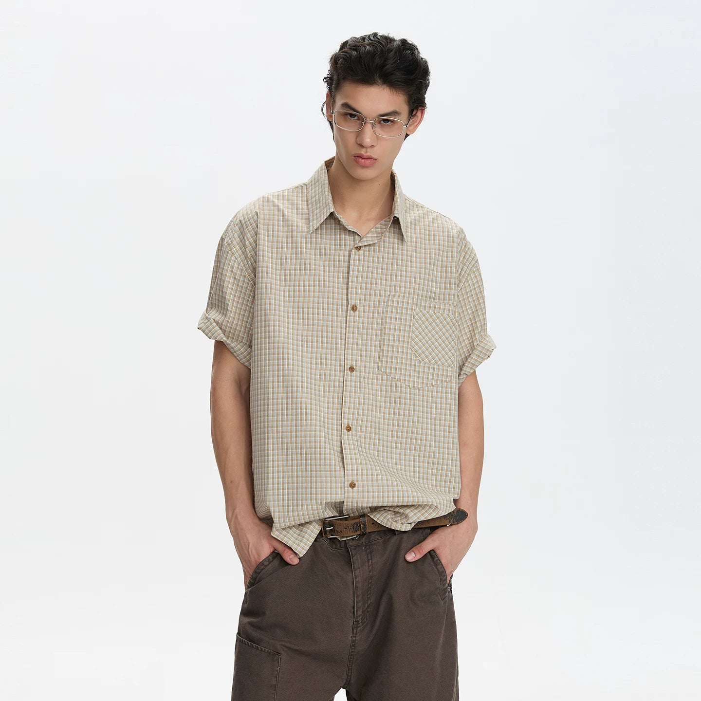 A PUEE American retro old money classic plaid short sleeved shirt for men and women clean fit loose commuting top summer