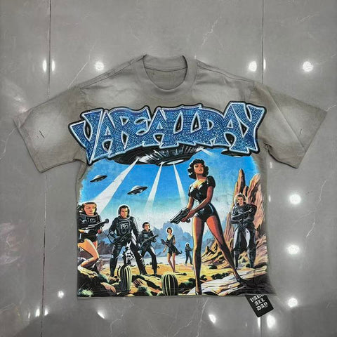 Vintage UFO Space Graphic T-Shirt – Y2K Alien Streetwear Tee